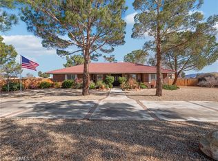 20770 Tonawanda Rd, Apple Valley, CA 92307