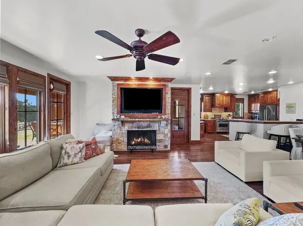 1693 Scenic Dr #103, Graford, TX 76449