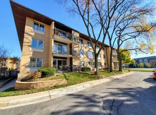 2460 W Talcott Rd APT 217, Park Ridge, IL 60068