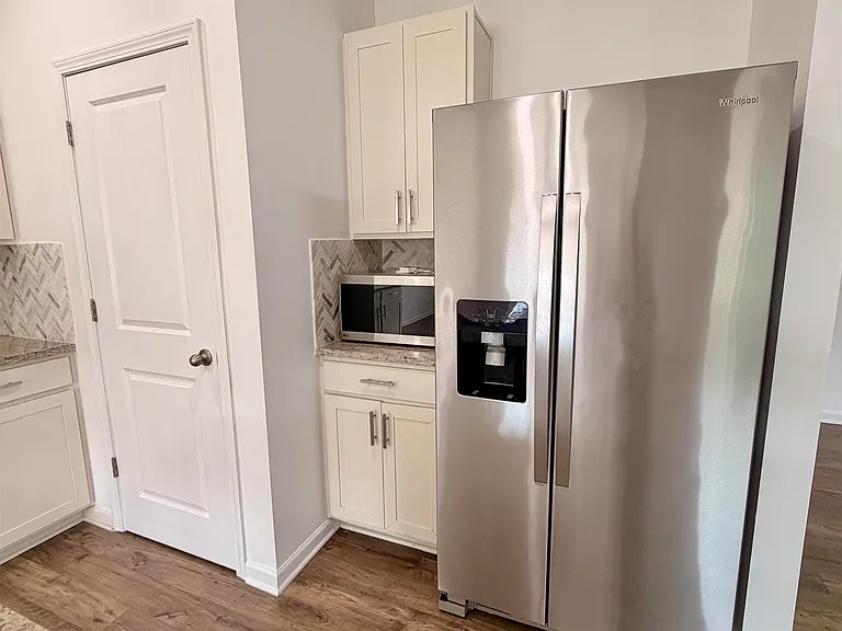 280 Lilly Dr — Photo 12