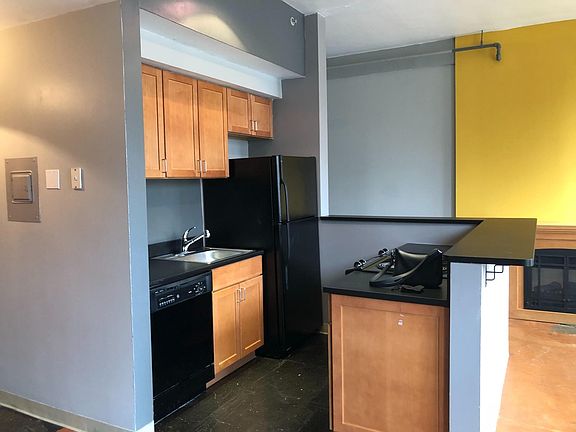 4th image of 488 Wabasha St N Unit 201