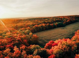 Hereford Rd, Corry, PA 16407