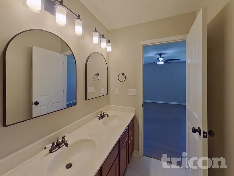 1522 Ladora Dr — Photo 12