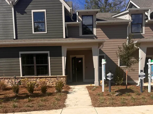 6636 Spring St, Trussville, AL 35173