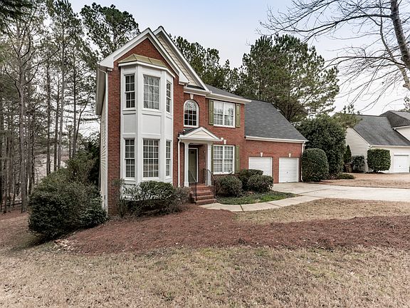 3rd image of 3009 Cheshire Ct