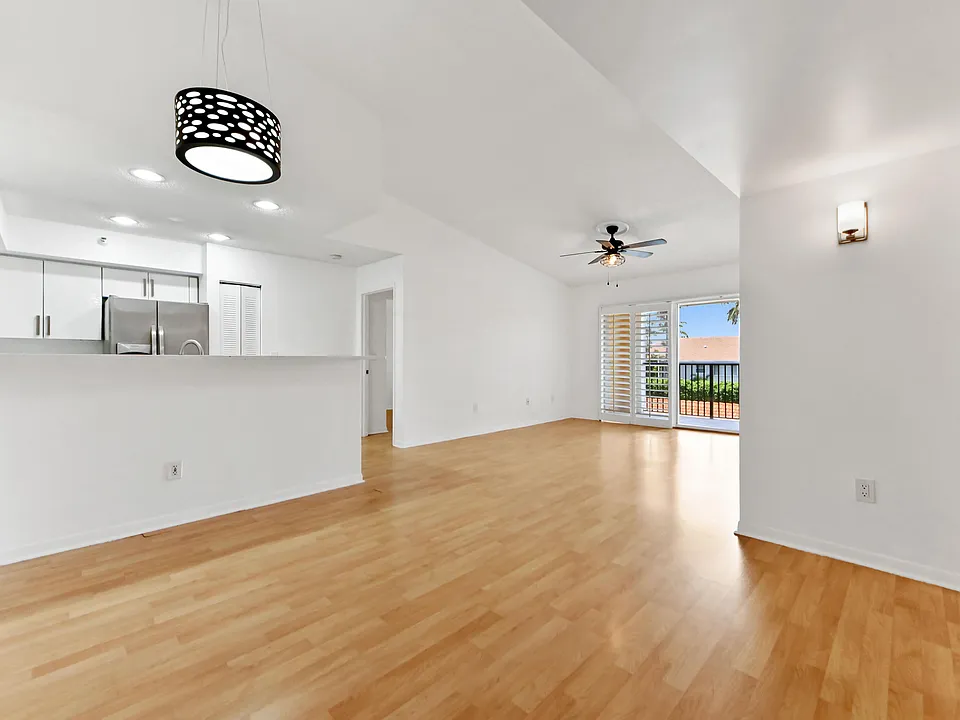140 Yacht Club Way #307