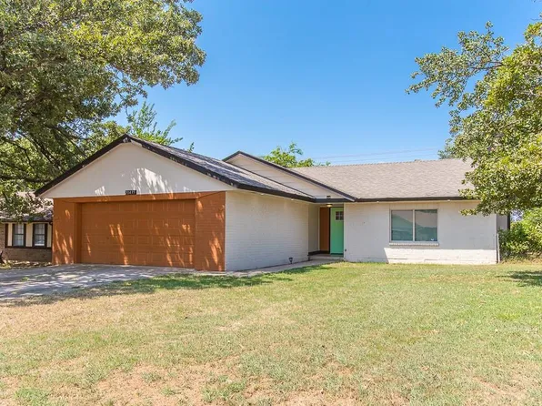 20435 Palmer Rd, Harrah, OK 73045