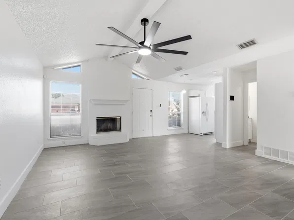 7124 Wagonwheel Rd, Fort Worth, TX 76133