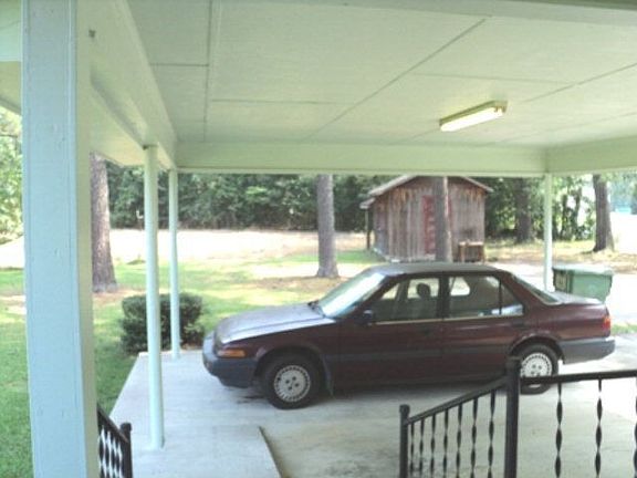 3rd image of 103 E Cottingham St