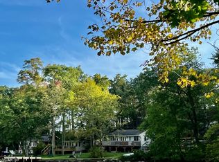 2 Hilltop Rd, Andover, NJ 07821