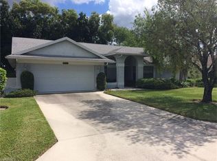 10311 Regent Cir, Naples, FL 34109