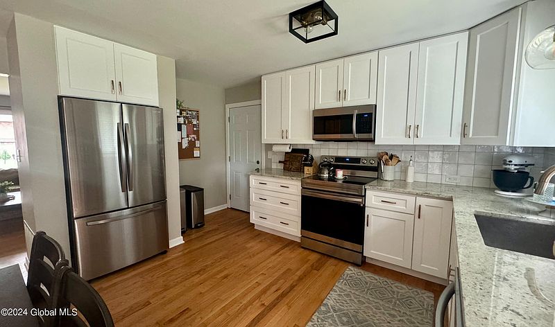 4th image of 16 Wertman Lane