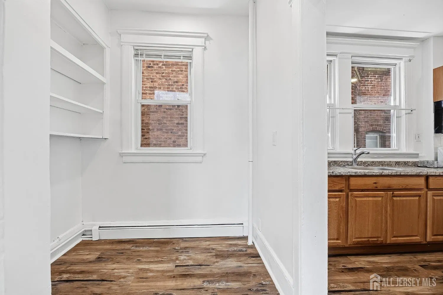 4 bed, 1.0 bath, 1500 sqft, $3,000 — Photo 4