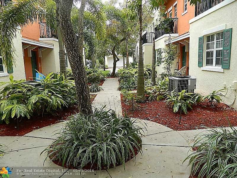 1st image of 614 SW 1st Ln #614