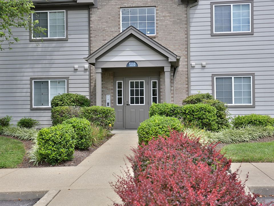 1st image of 1203 Winter Springs Ct Unit 202
