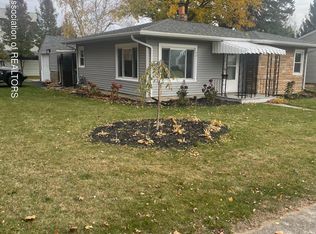 1801 Fitzhugh St, Bay City, MI 48708