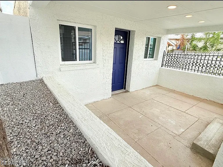 5658 Dailey Ave — Photo 3