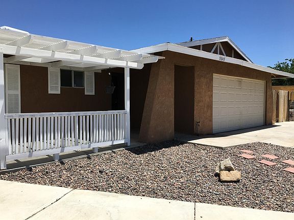 2nd image of 15949 La Verida Ct