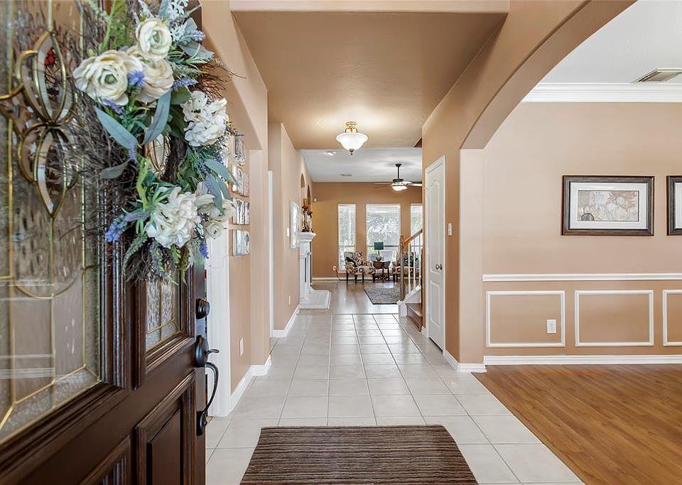 1st image of 2541 Hidden Creek Dr