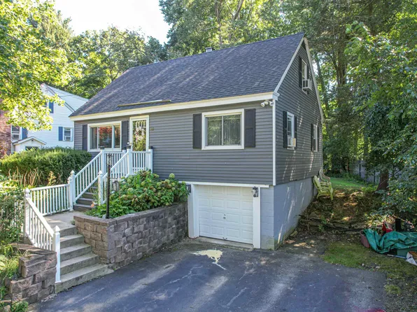 14 Coburn Avenue, Pelham, NH 03076