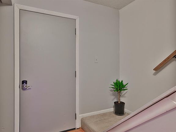 3rd image of 5019 Columbia Cir #15-62