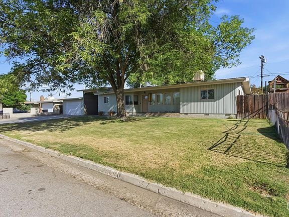 3rd image of 8608 Ponderosa Ave
