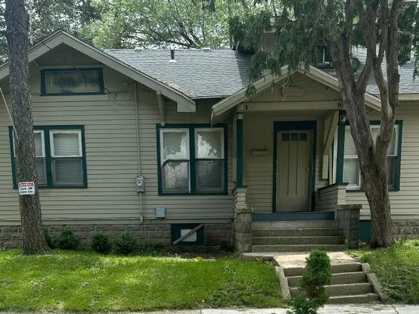 2222 Andrews St, Rockford, IL 61101