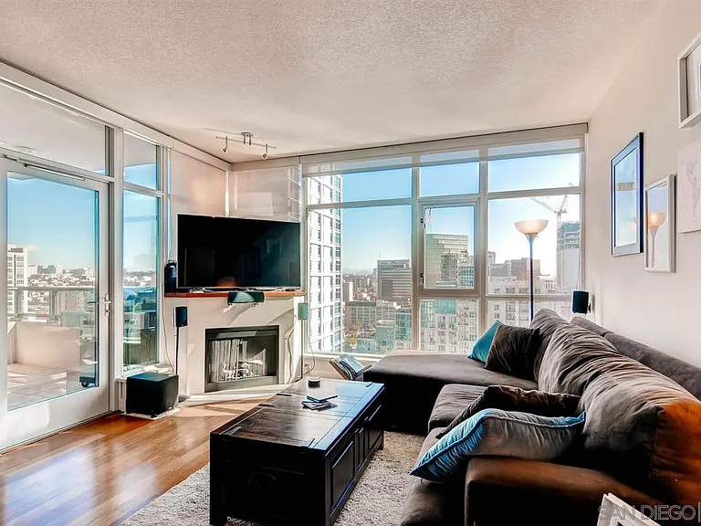 1205 Pacific Hwy #2504 — Photo 10