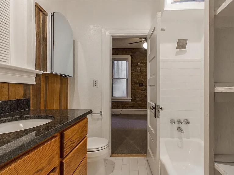60 E St — Photo 2