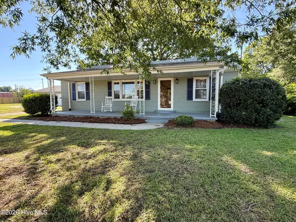 161 Walhurst Avenue, Chocowinity, NC 27817