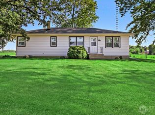 16219 60th St, Bristol, WI 53104