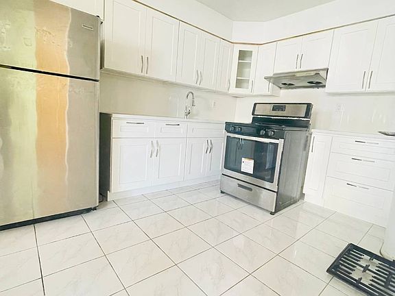 3rd image of 144-68 37th Ave Floor 3