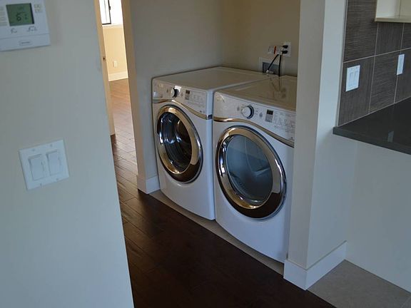 5th image of 3832 Bayshore Blvd