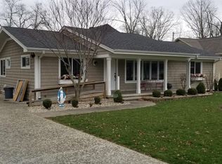 15002 N 16th Ave, Effingham, IL 62401
