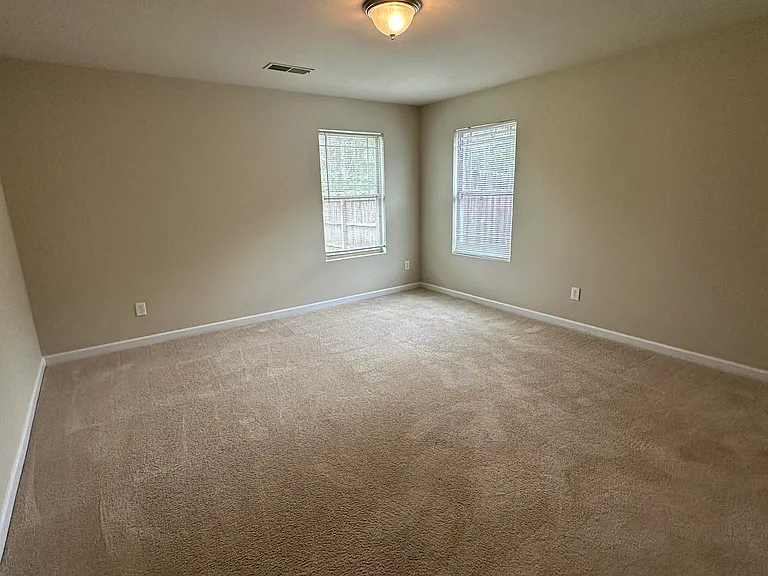 1812 Clayton Cove Dr — Photo 5