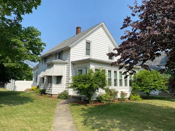 202 W Cedar St, Ladd, IL 61329