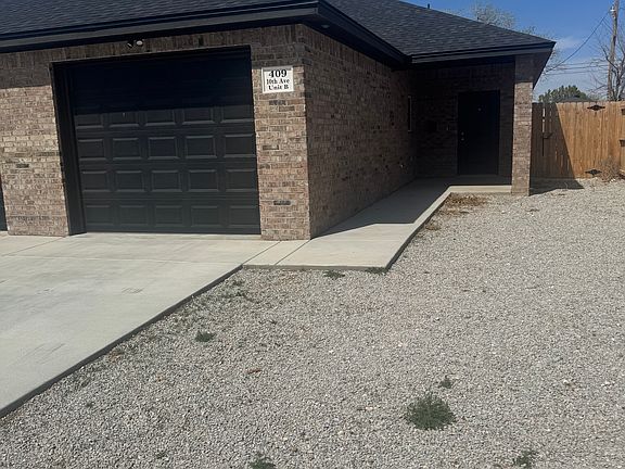 Unit B, low maintenance yard