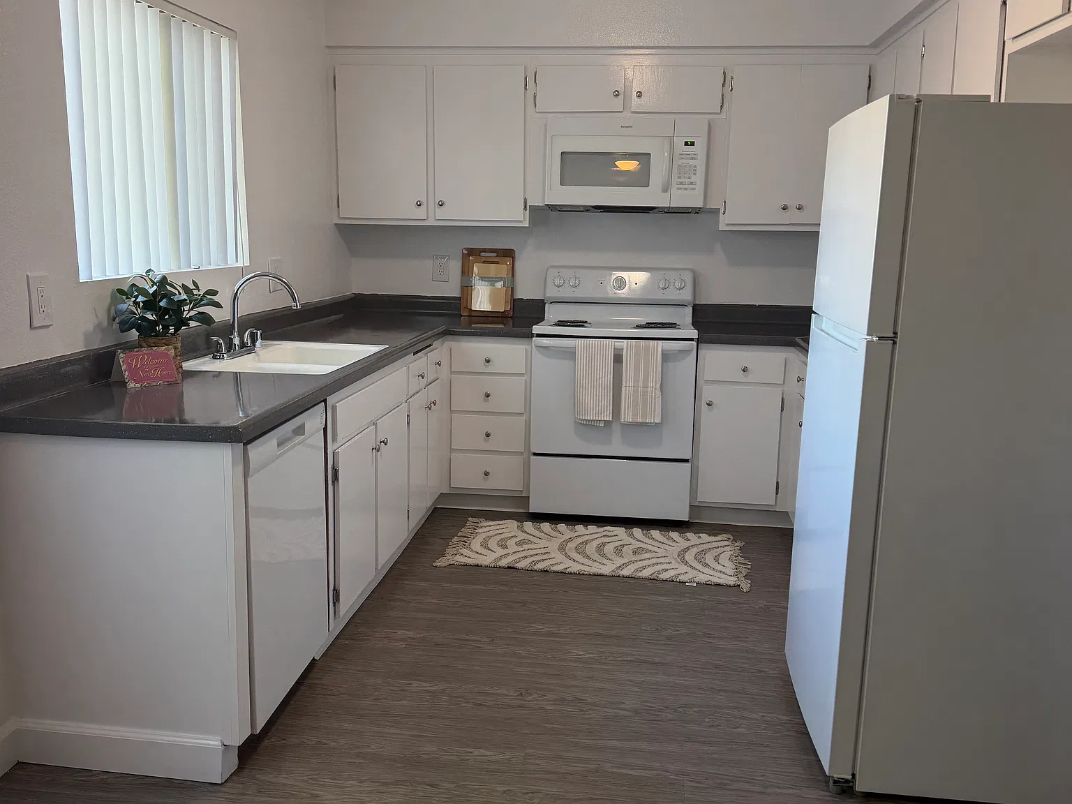 1 bed, 1.5 bath, 767 sqft, $2,159 — Photo 1
