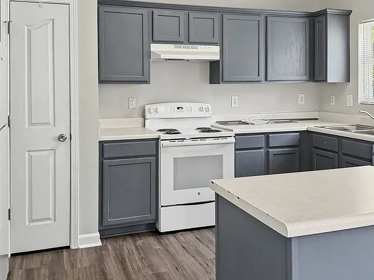2717 Forest Grove Ct — Photo 15