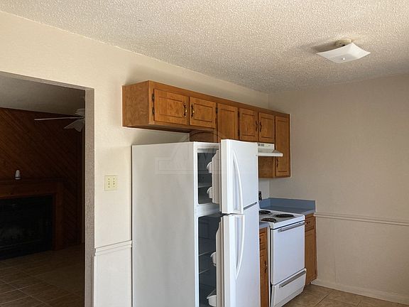 4th image of 310 Sorrell Dr #328826949