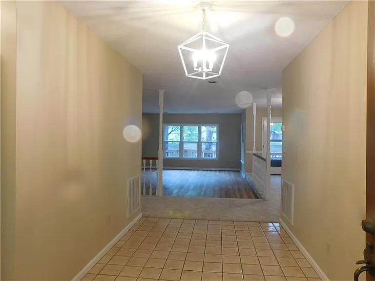 120 Juneberry Ln — Photo 2