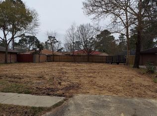 3601 Kingsway Dr, Baytown, TX 77521