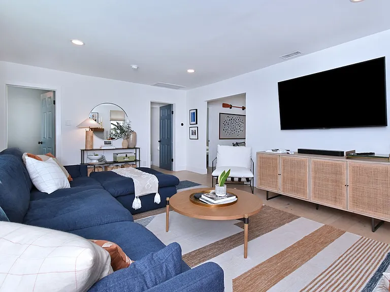 5653 Beck Ave — Photo 14