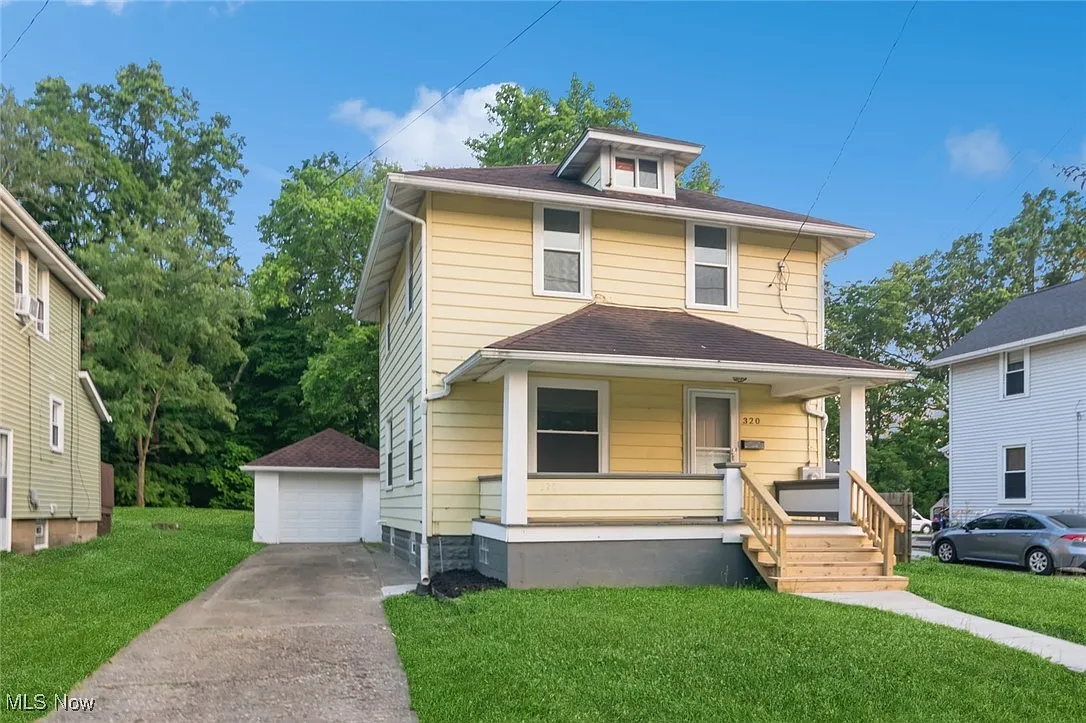 320 Ohio Ave photo 1