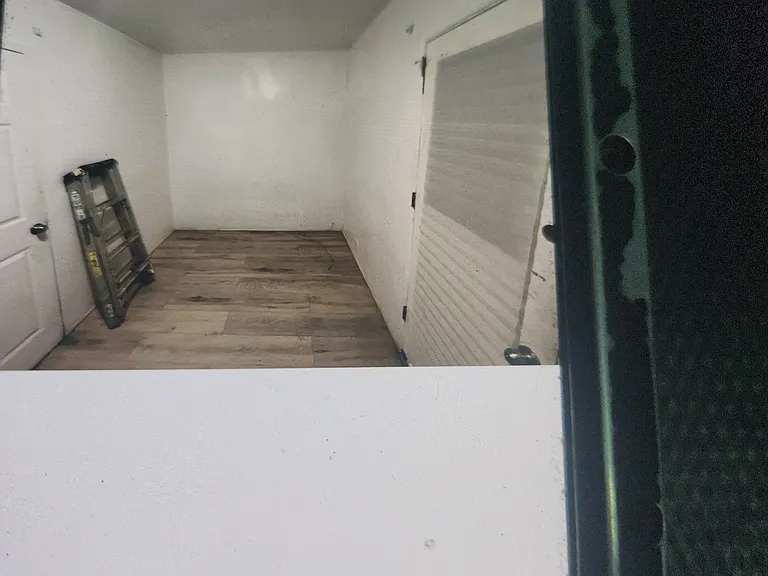 8123 S Figueroa St #9 — Photo 3