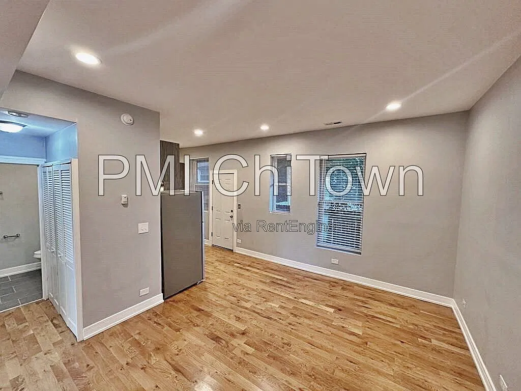 2 bed, 1.0 bath, $1,650 — Photo 4