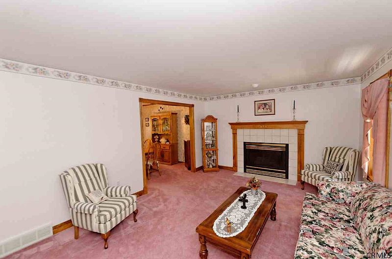 2nd image of 2029 ROWLEY Road