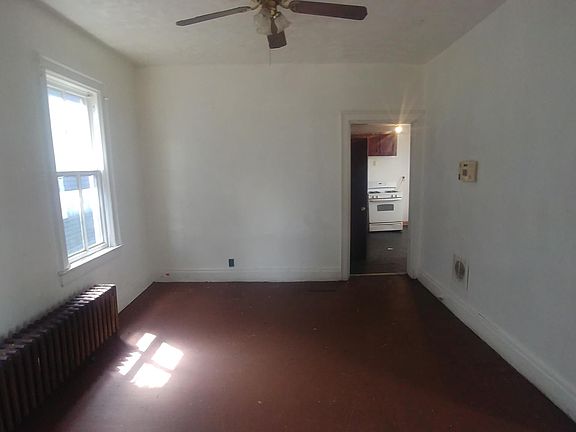 2nd image of 597 E Ferry St #Full