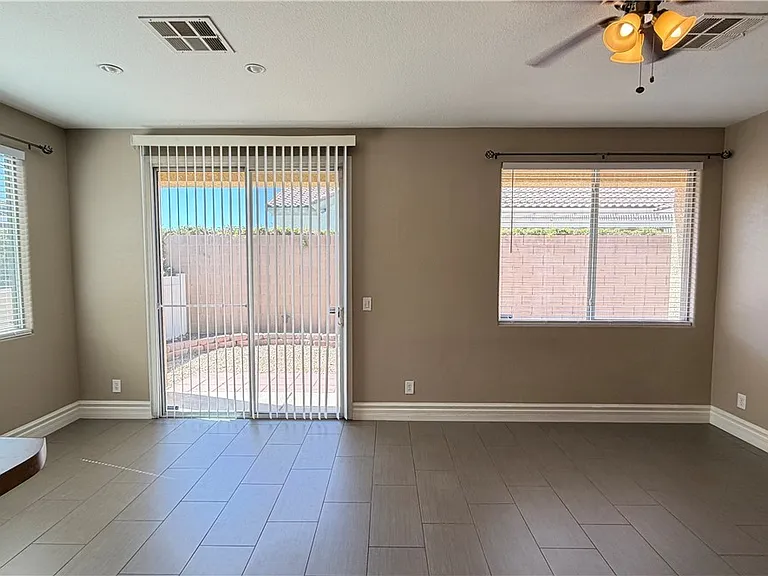 7269 Fountain Village Ave — Photo 15