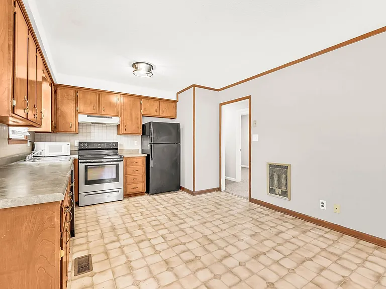 3104 Spring Creek Ct — Photo 9